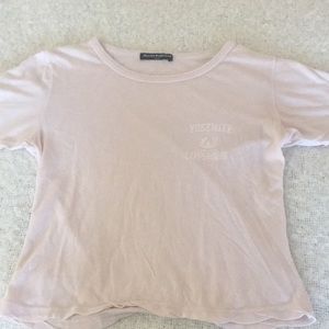 Brandy Melville t-shirt